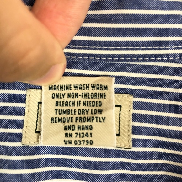 L.L. Bean 100% Cotton Button Up Collared Shirt - Picture 8 of 9